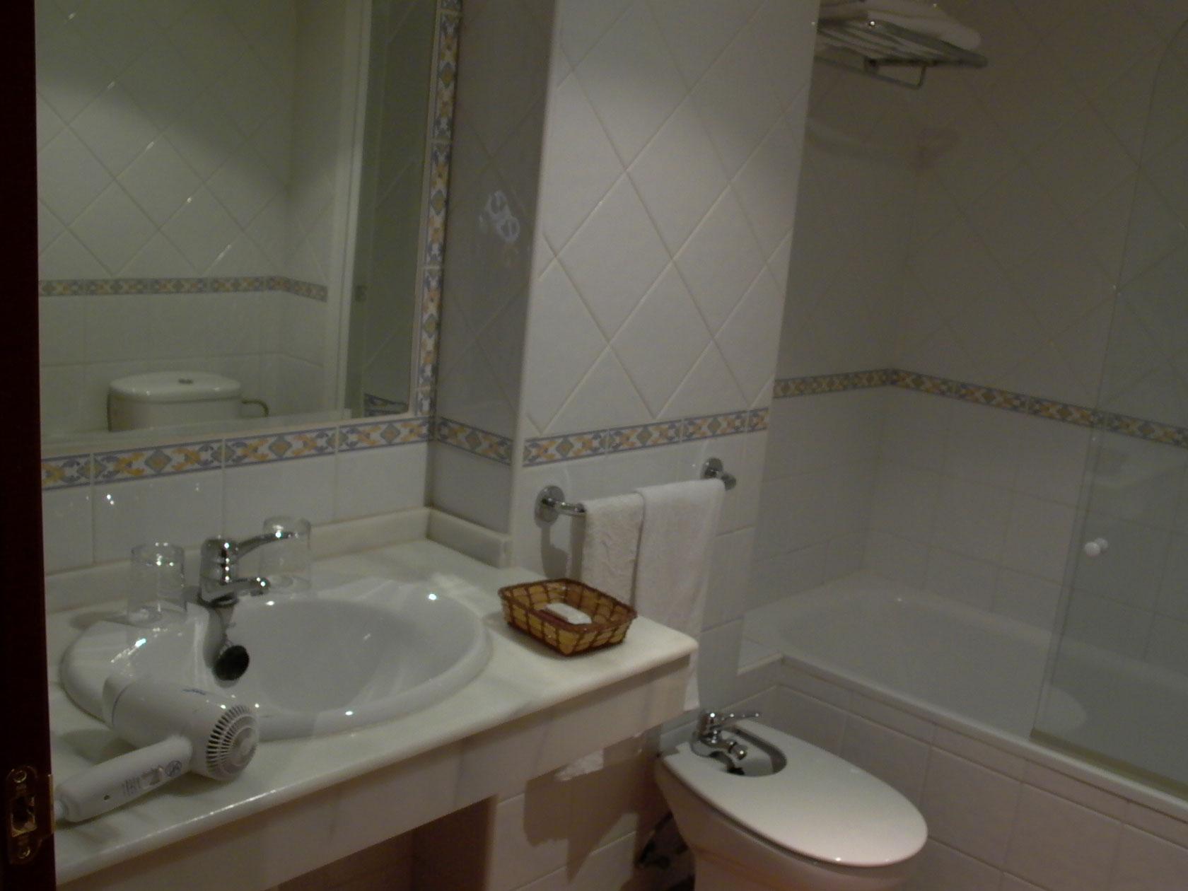 Hotel Calderon Cenes De La Vega Εξωτερικό φωτογραφία