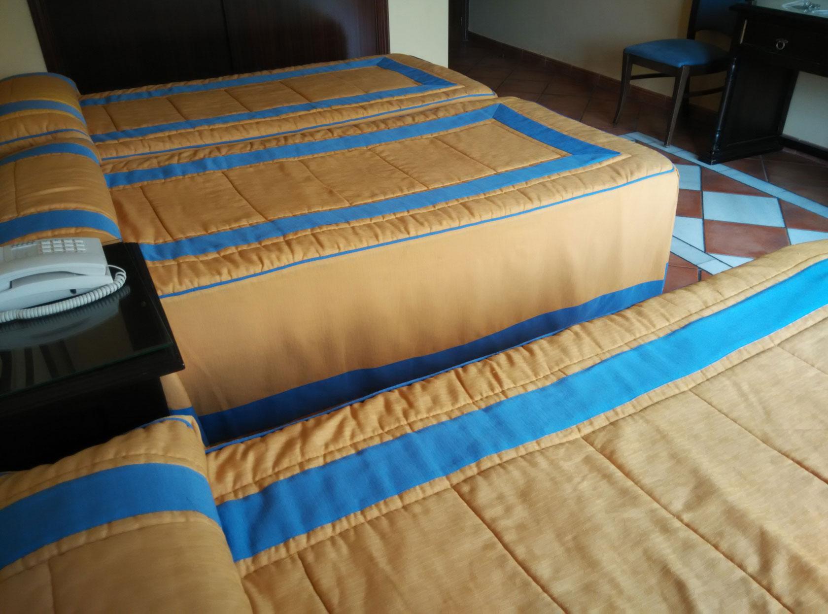 Hotel Calderon Cenes De La Vega Εξωτερικό φωτογραφία