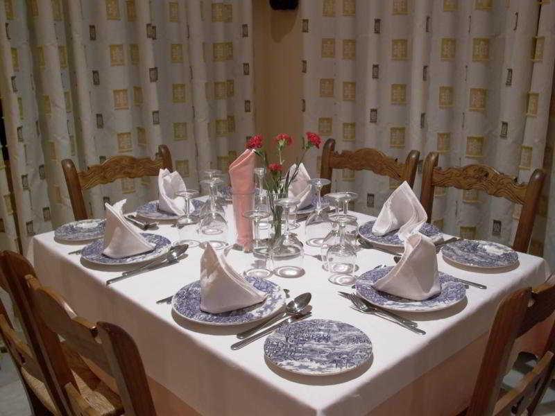 Hotel Calderon Cenes De La Vega Εστιατόριο φωτογραφία